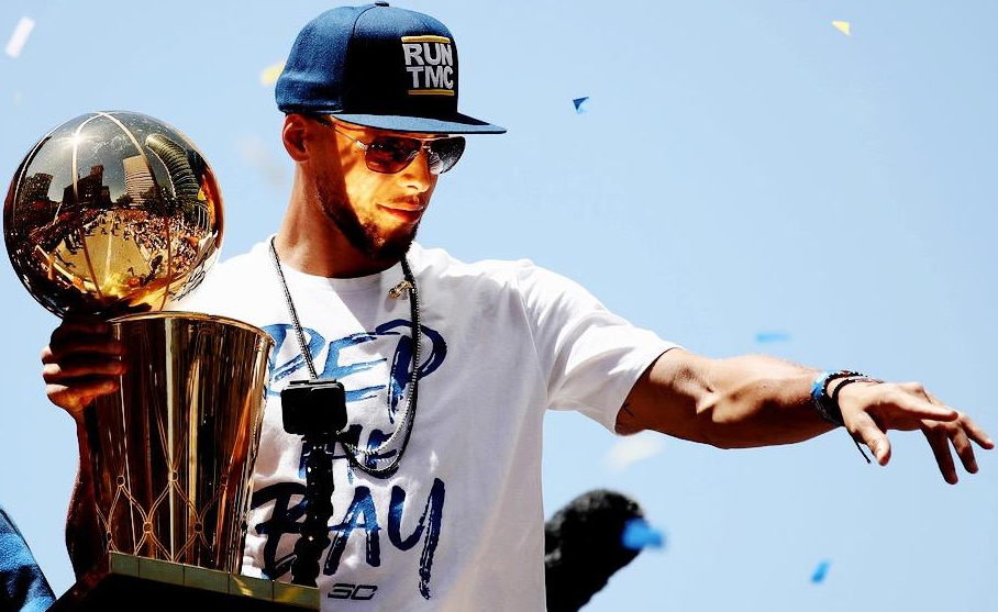 潜移默化地 潜移默化地