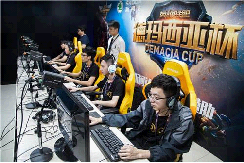 连遭三次反 连遭三次反